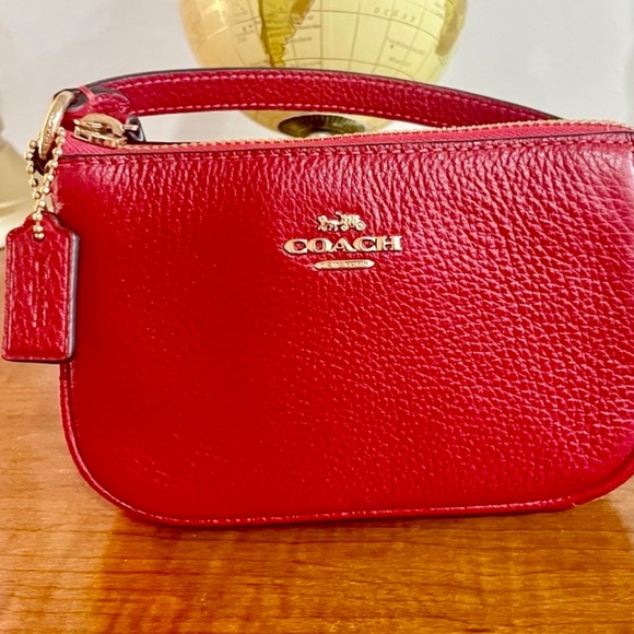 NWOT Coach 6386 Nolita 15 Leather Clutch/Wristlet - Picture 1 of 9